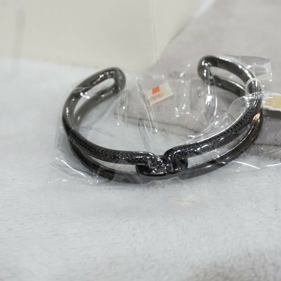 MICHAEL KORS MKJ6948001 Black-Tone Chain-Link Cuff - Picture 3 of 3